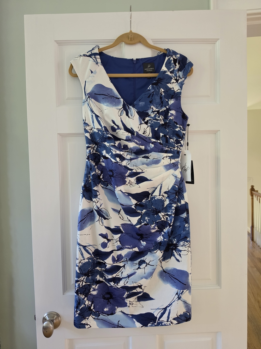 NWT Adrianna Papell  Blues And White Floral Faux-Wrap Midi Dress